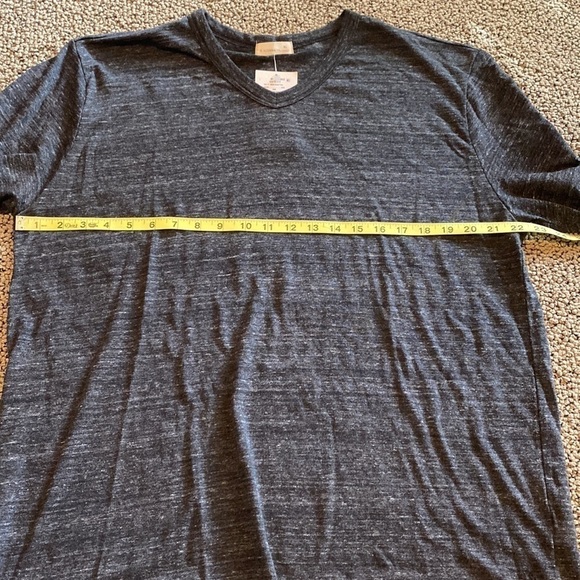 NWT Alternative V-Neck Short Sleeved Shirt Dark Gray Size XL - Picture 7 of 8